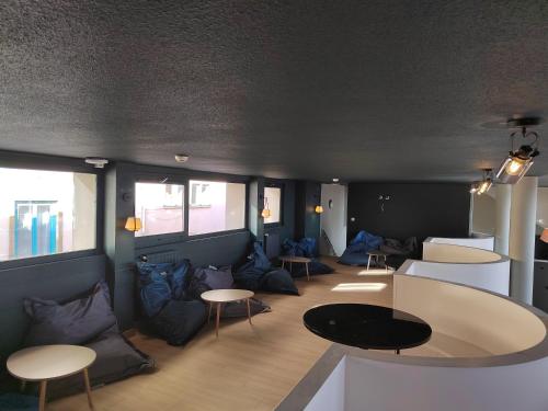 Balcony/terrace, Hostel Lyon Centre near Cathedral Saint Jean Baptiste