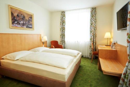 Landzeit Autobahn-Restaurant Steinhausl bei Wien in Sankt Polten