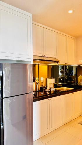 Luxury 2 Bedroom @PakuwonMall – Anderson by B&B near Supermal Pakuwon Indah