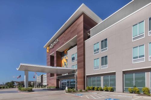 La Quinta Inn & Suites by Wyndham Texas City I 45