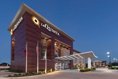 La Quinta Inn & Suites by Wyndham Texas City I 45