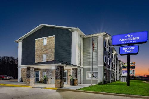 AmericInn by Wyndham Quincy