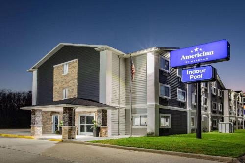 AmericInn by Wyndham Quincy