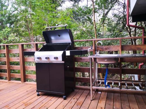 ■ウッドテラスでBBQ＆源泉掛け流し温泉付きの一棟貸切の貸別荘■伊豆(熱川)を遊びつくそう, Okawa (photo 6)