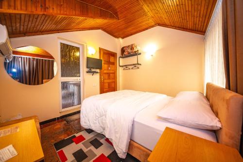 Hotel Pik Loti - image 13