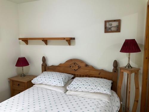 Two Bedroom Glen View - image 11