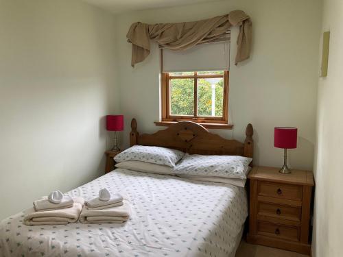 Two Bedroom Glen View - image 4