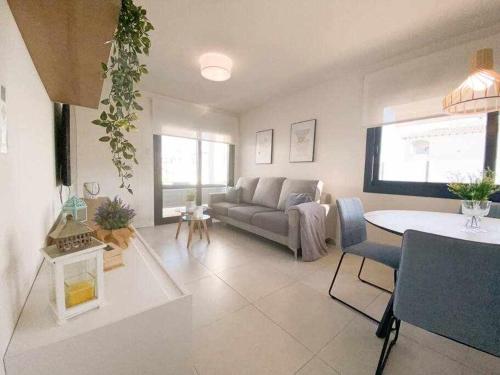 Groundfloor Pink Ciñuelica -Winter by the sea (Groundfloor Pink Cinuelica -Winter by the sea) in ปุนตา ปรีมา