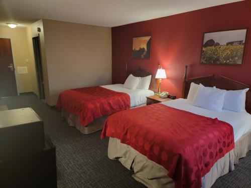 Ramada by Wyndham Angola/Fremont Area - image 2