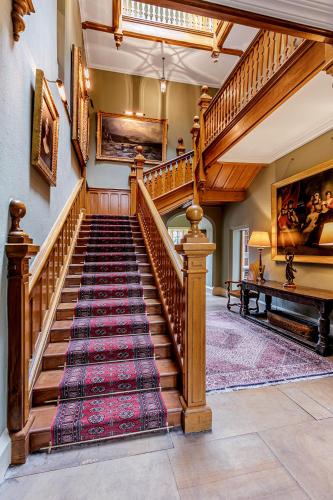 The Casterton Grange Estate in كارنفورث