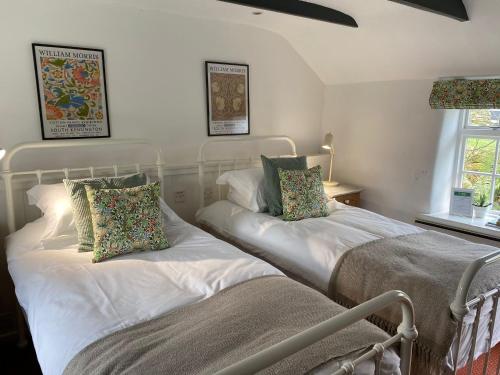 The Crown Inn Room Type - Standard Twin Room with Garden View