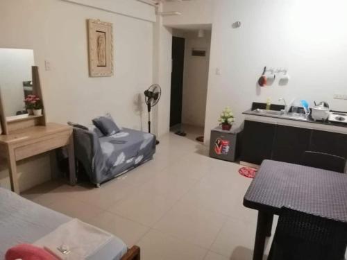 EKONUMI ROOMS at Moonwalk Paranaque - Photo 4