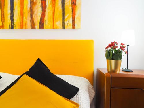 Sunflower Apartment by Hello Homes Sitges - image 2