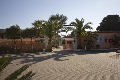 Hostal Nueva Andalucia (Alcalá de Guadaíra) desde 30€ - Rumbo