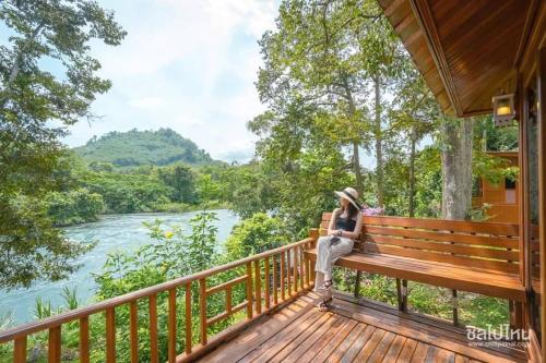 River View Resort At Chaewlan in スラータニー