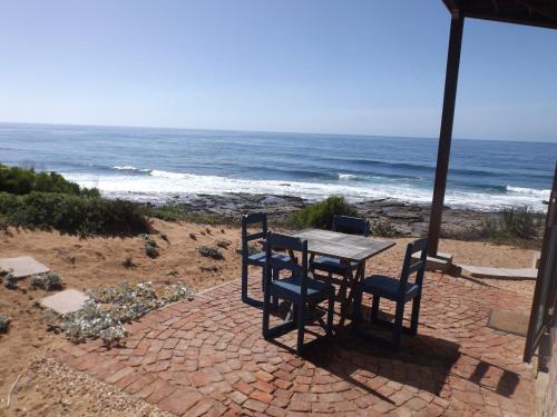 Luxurious Beachfront Studio apartment, Stilbaai