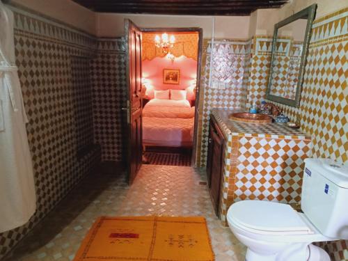 room detail thumbnail 2