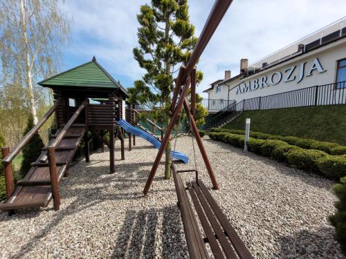 Дитячий майданчик, Hotel Ambrozja in Sierpc