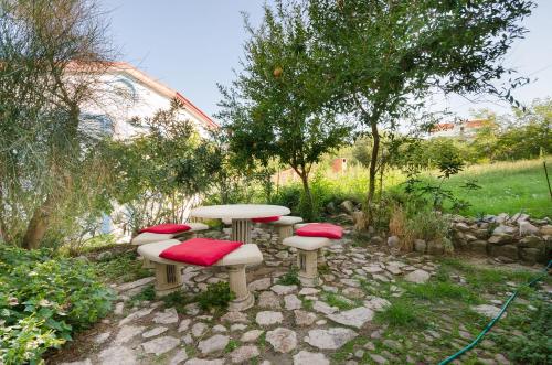  Apartments Mladen in Lopar