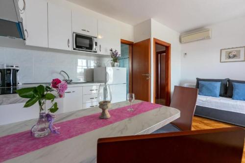 Apartments Petar - image 6