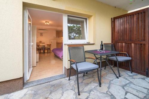 One-Bedroom Apartment with Terrace