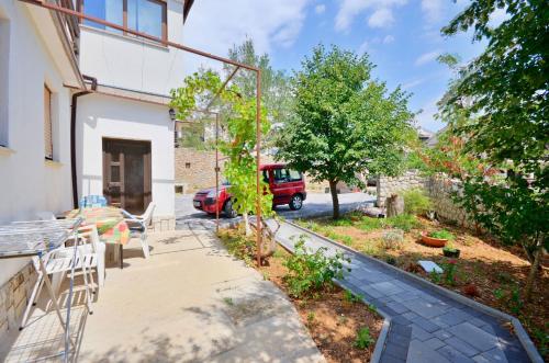 Apartments Ivanka - image 4