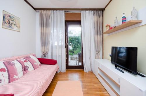 Two-Bedroom Apartment Standard image 3