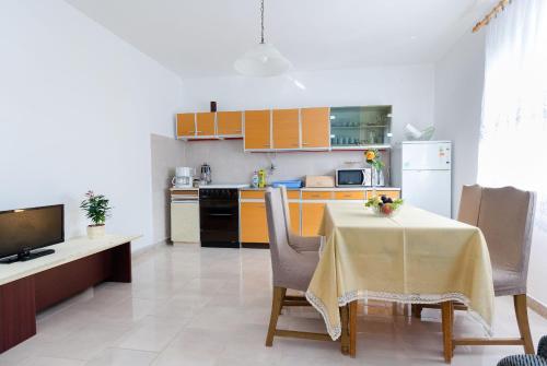 Apartment Milan - image 9
