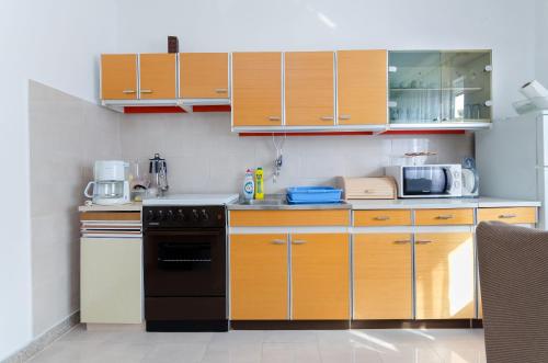 Three-Bedroom Apartment image 7