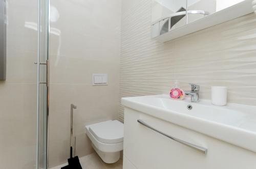 Two-Bedroom Apartment image 4
