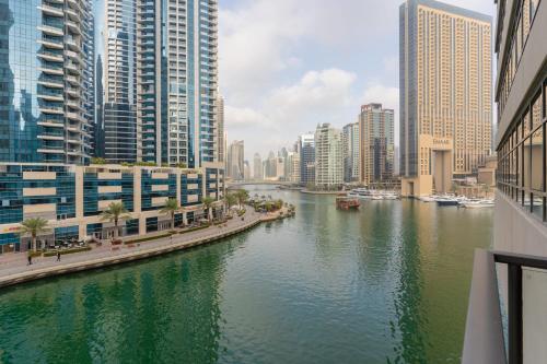 Stylish Waterfront 2 Bed in Dubai Marina, Dubai