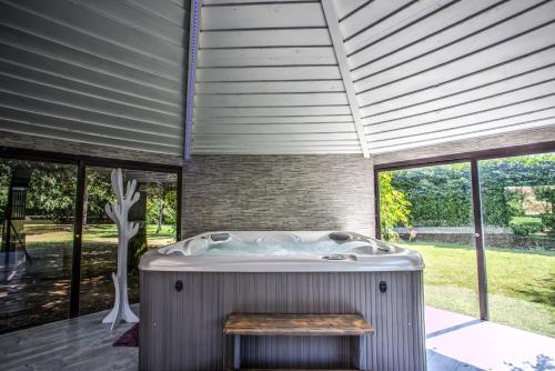 Badestamp, Villa Giuliana in San Firenze