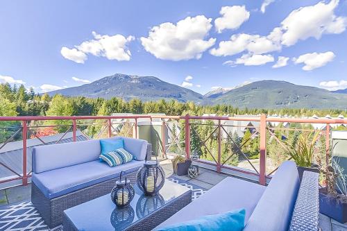 B&B Whistler - Alpenglow Lodge by Elevate Vacations - Bed and Breakfast Whistler