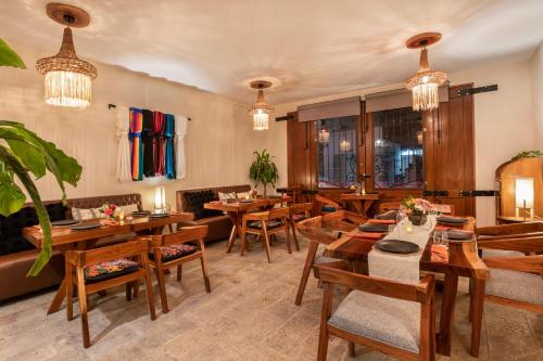 Restaurant, Le Muuch Hotel in Centro