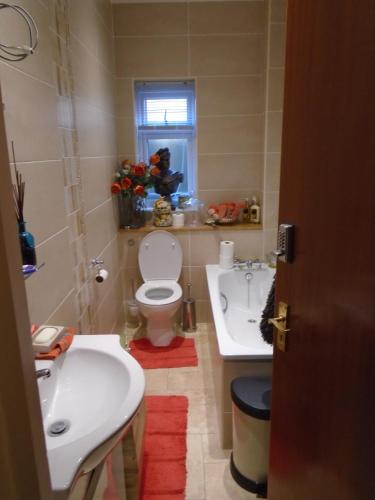 Edgware B&B - 화장실