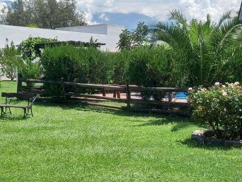 Swimming pool, Cabanas Villa del Sol in El Encon