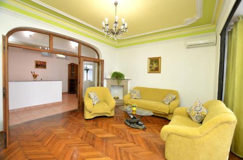 Apartments Romina - image 6