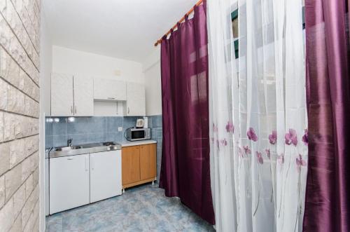 Apartment and Rooms Ivan - image 5
