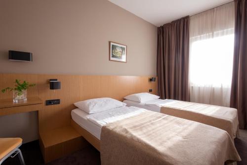 Terme Tuhelj Hotel Well The 4-star Terme Tuhelj Hotel Well offers comfort and convenience whether youre on business or holiday in Tuhelj. Featuring a complete list of amenities, guests will find their stay at the property a