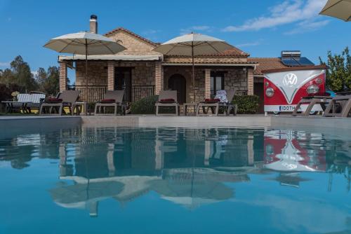 Idothea Stone Villa - Accommodation - Kalpaki