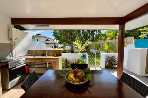 Fare Tokatea - Charming Studio w Excl Beach Access in ニュウラ