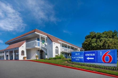 Motel 6-Carpinteria, CA - Santa Barbara - South