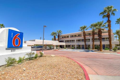 Motel 6