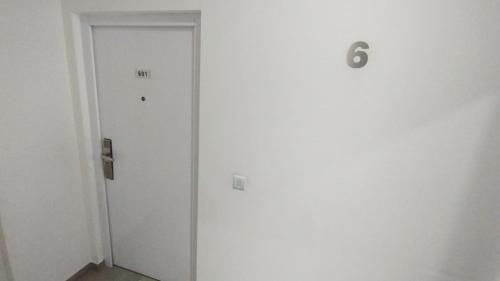 One-Bedroom Apartment image 10