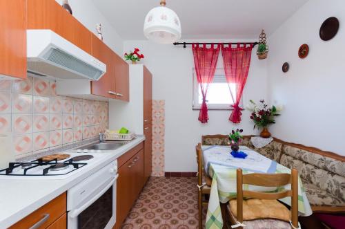 Apartment Anica - image 13