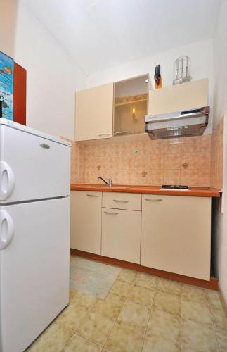Apartments Slavica - image 4