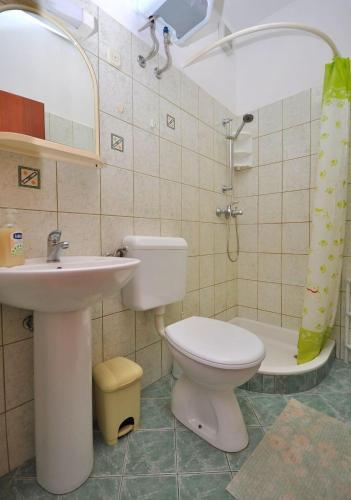 Apartments Slavica - image 9