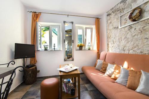 House Lea - image 10
