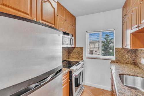 Hollywood Beach Hotels image 25