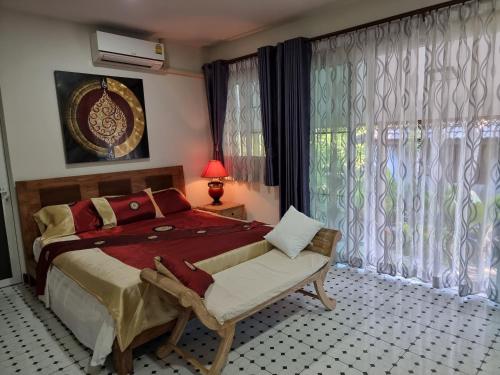 room detail thumbnail 0